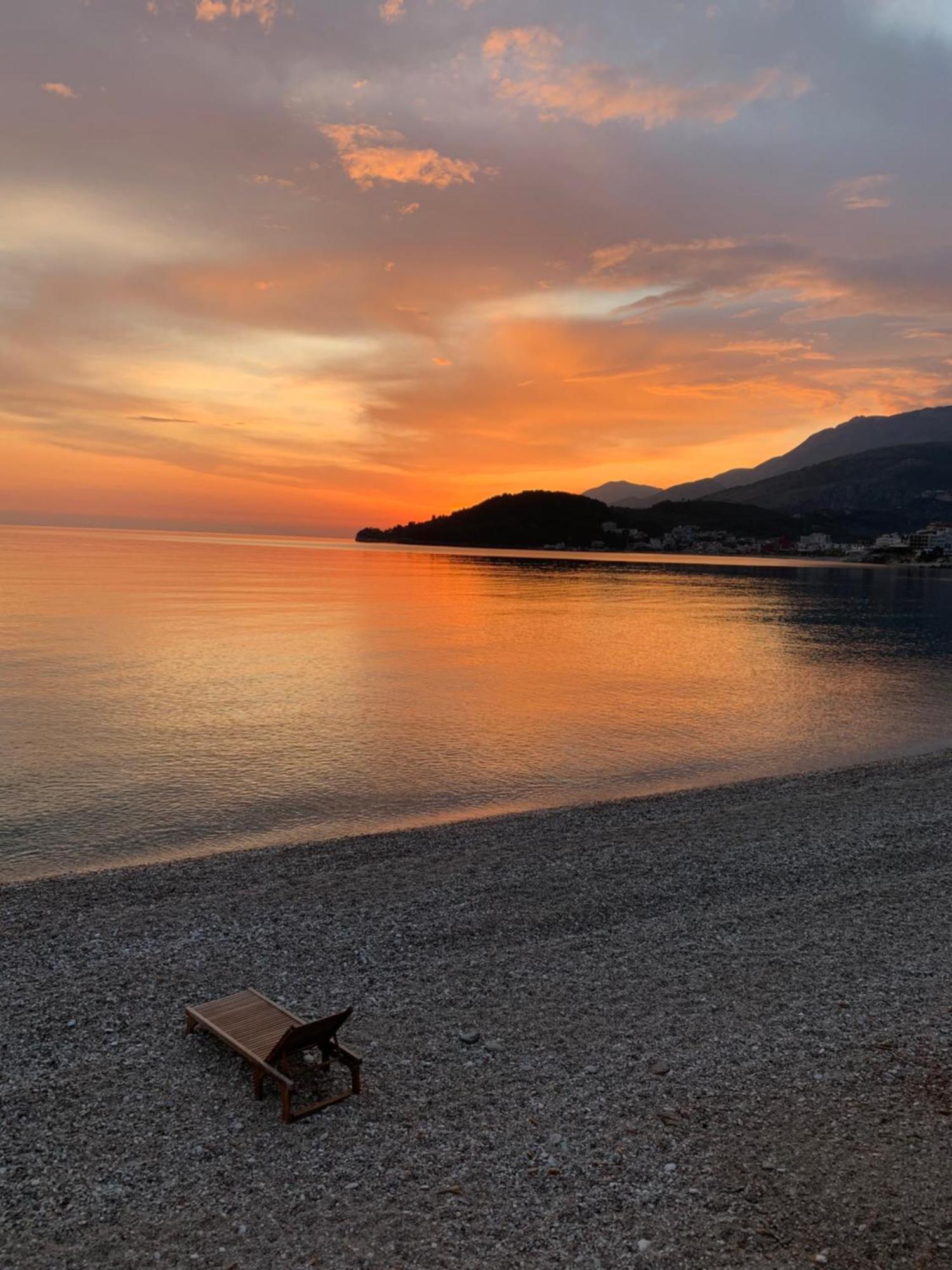 Potami Seashell Hotel Himare Bagian luar foto