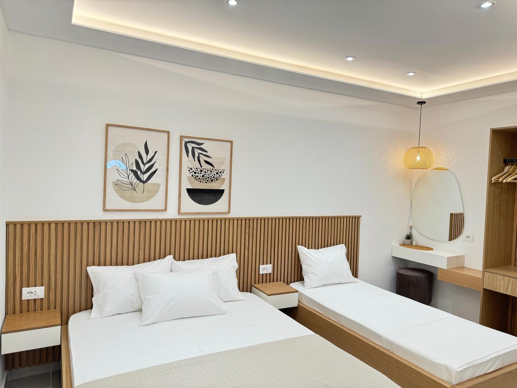 Potami Seashell Hotel Himare Bagian luar foto