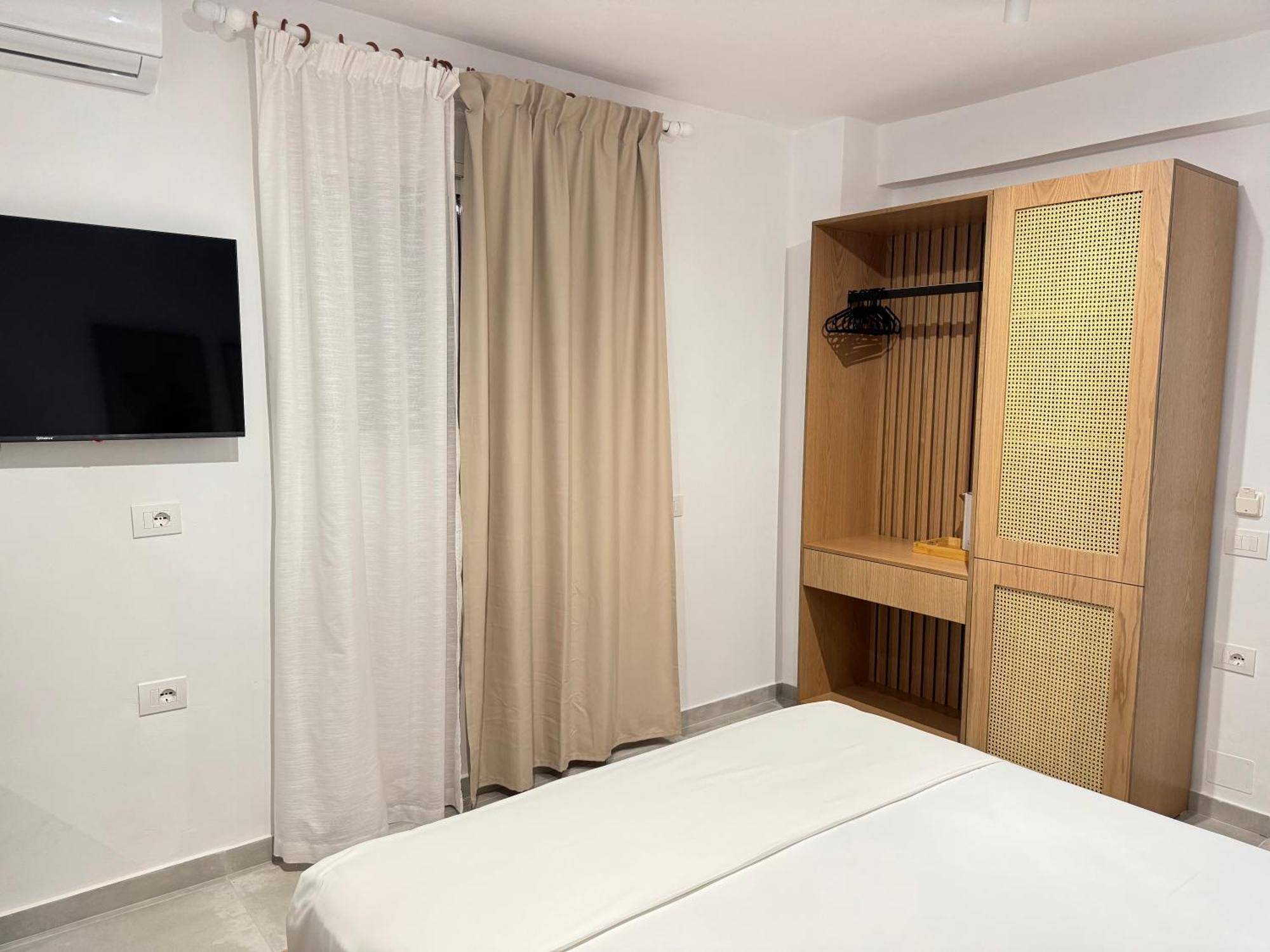 Potami Seashell Hotel Himare Bagian luar foto